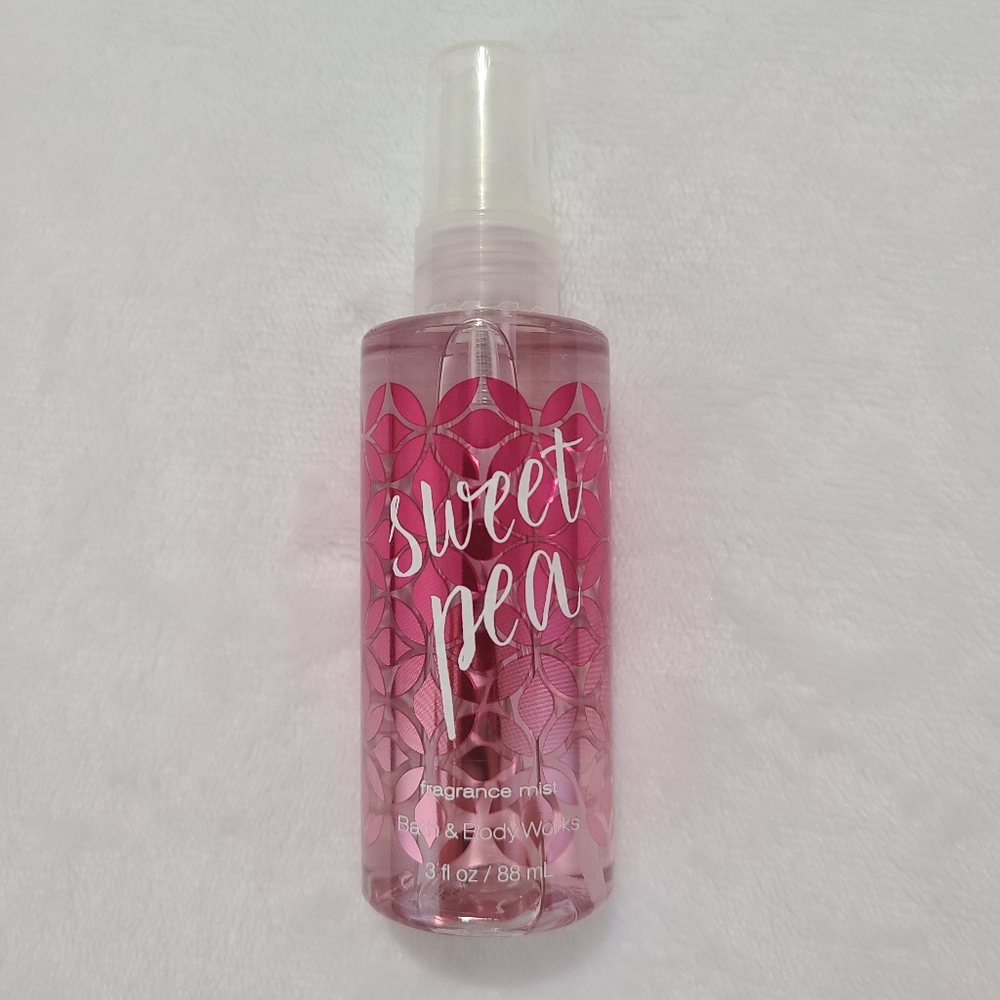 Bath and Body Works Sweet Pea Fragrance Mist 3 Oz
